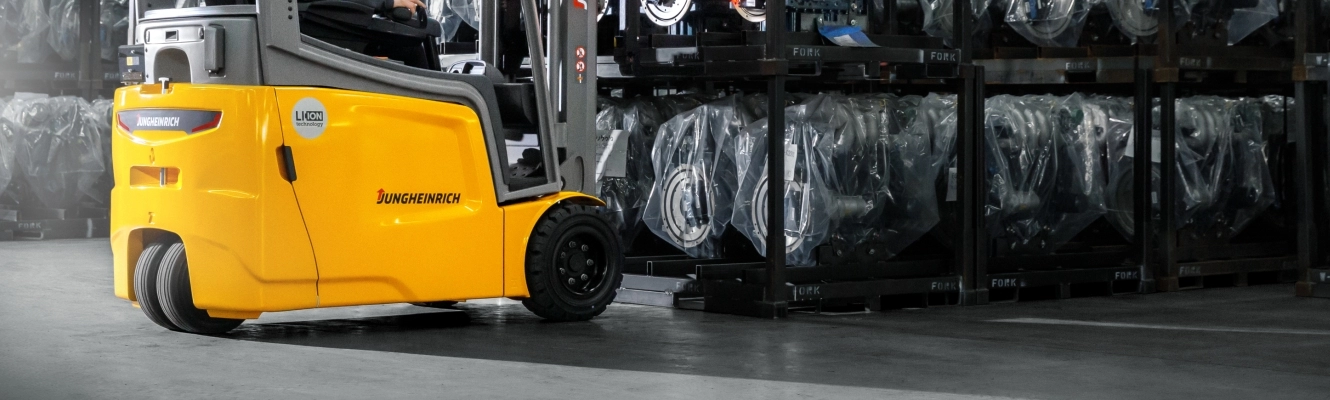 Jungheinrich Electric counterbalance forklift